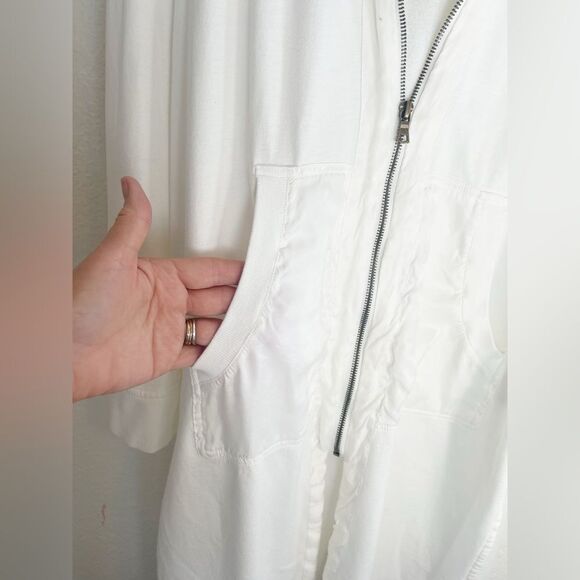 YOUNG FABULOUS & BROKE White Zip Front Robe Dress with hood and pockets size L - Picture 6 of 6
